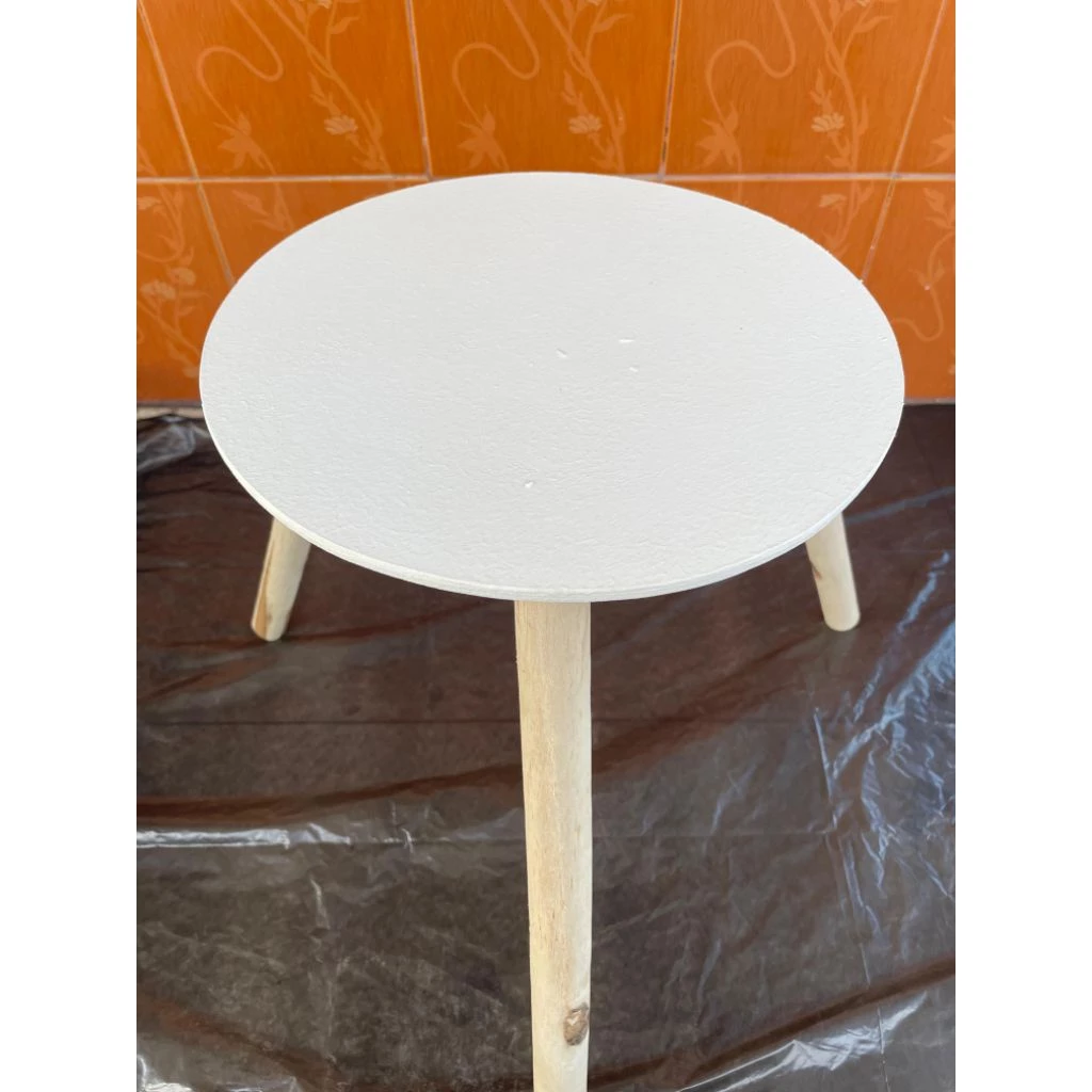 Meja Kayu Bulat