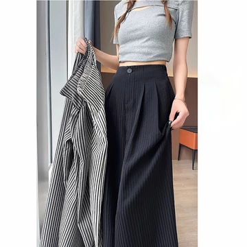 Celana Kulot Wanita Wide Leg Motif Garis Elegan Bahan Lembut Nyaman Desain Longgar Trendy OOTD