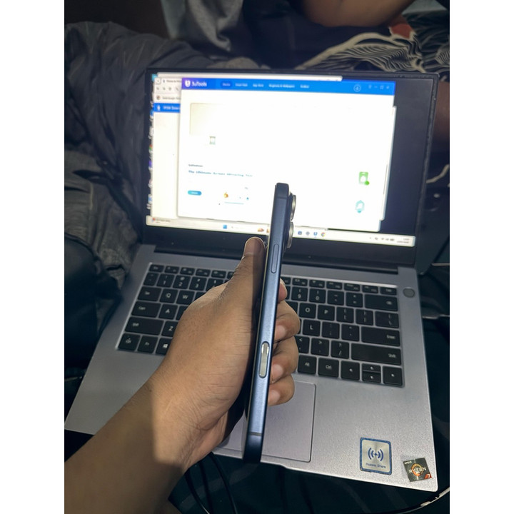 iphone 17 PM 256 GB ex iBox lock icloud