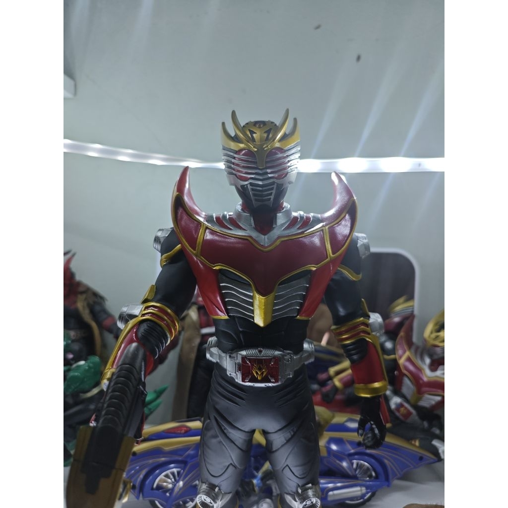 Jual Action Figure Kamen Rider Ryuki Survive Big Sofy & Weapon Lengkap ...