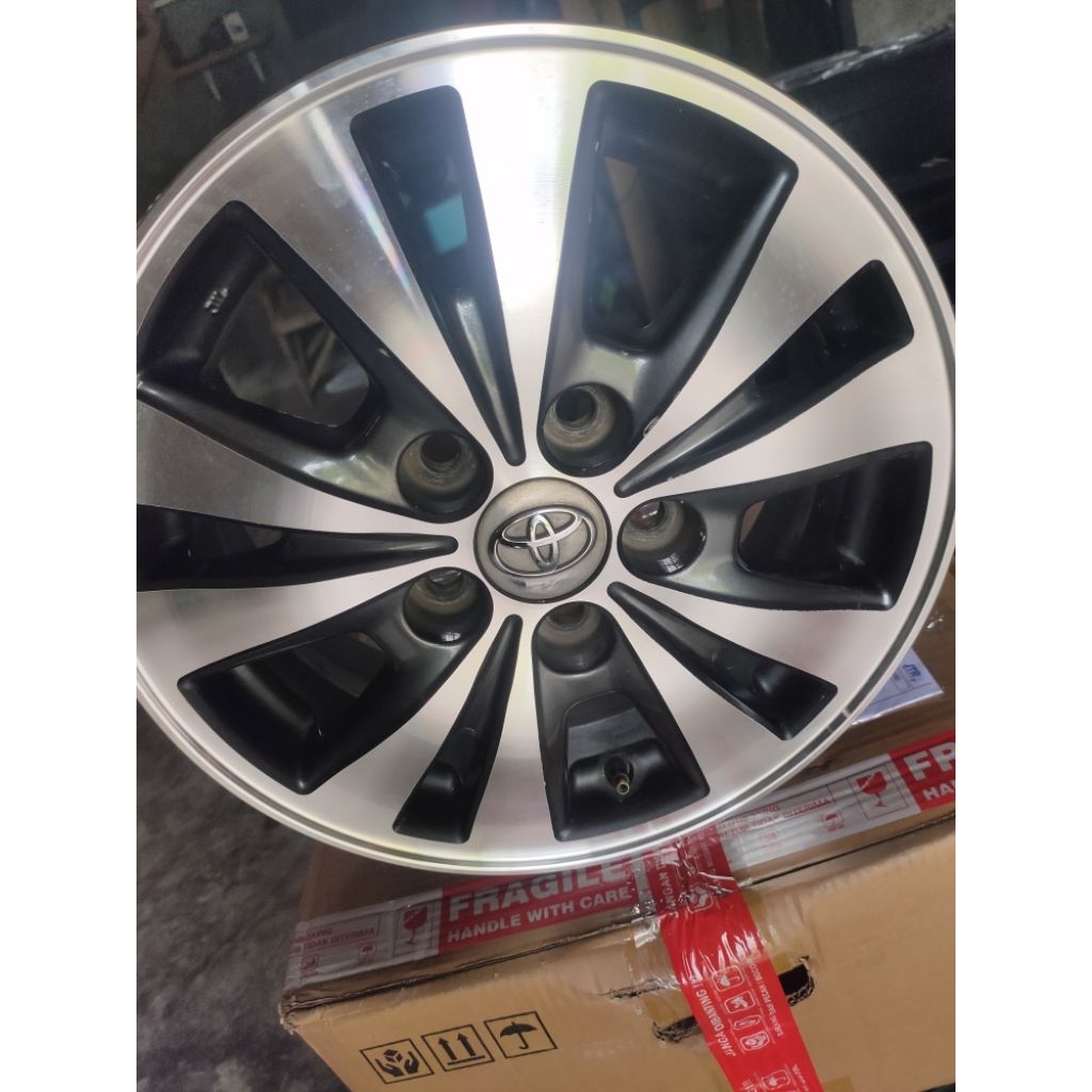 Jual Velg Innova Barong two tone R15 | Shopee Indonesia