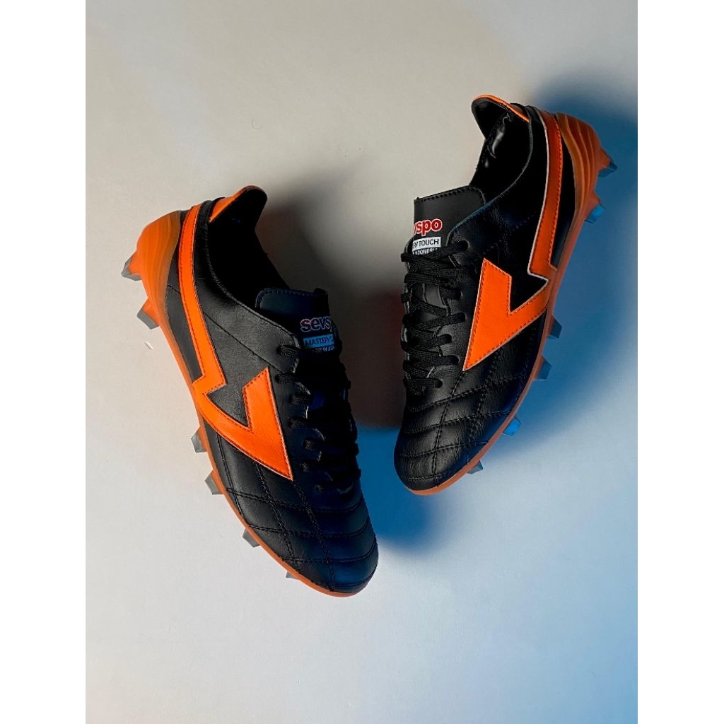 Jual SEPATU SEPAKBOLA SEVSPO MAESTRO BLACK ORANGE / PINK / SILVER ...