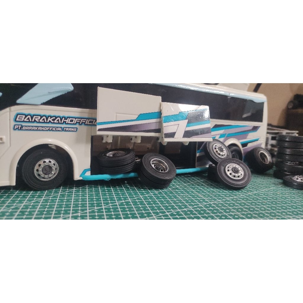 Jual BAN KARET MINIATUR BUS RKC GYFIN NON BEARING | Shopee Indonesia