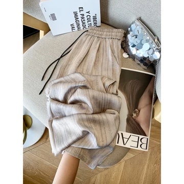 Celana Kulot Wanita Wide Leg Motif Garis Elegan Bahan Lembut Nyaman Desain Longgar Trendy OOTD