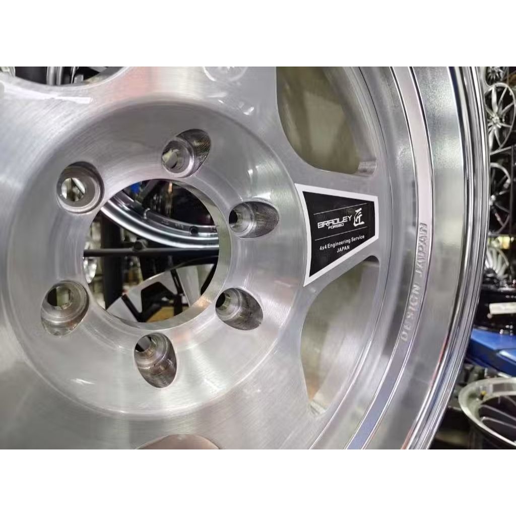 Jual velg ring 18 Bradley Takumi lebar 9 velg mobil ring 18 pajero ...