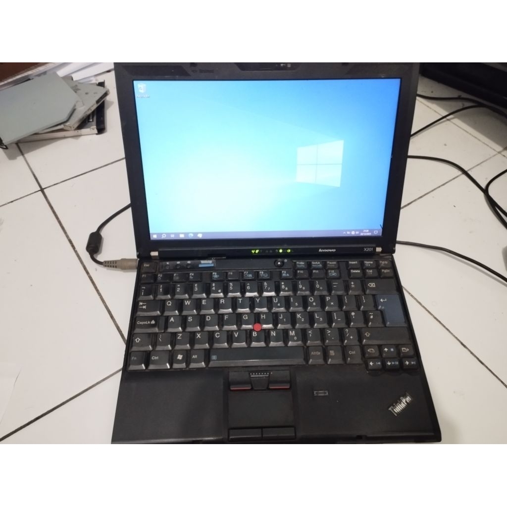 Jual Laptop Lenovo Thinkpad X201 i5 320GB | Shopee Indonesia