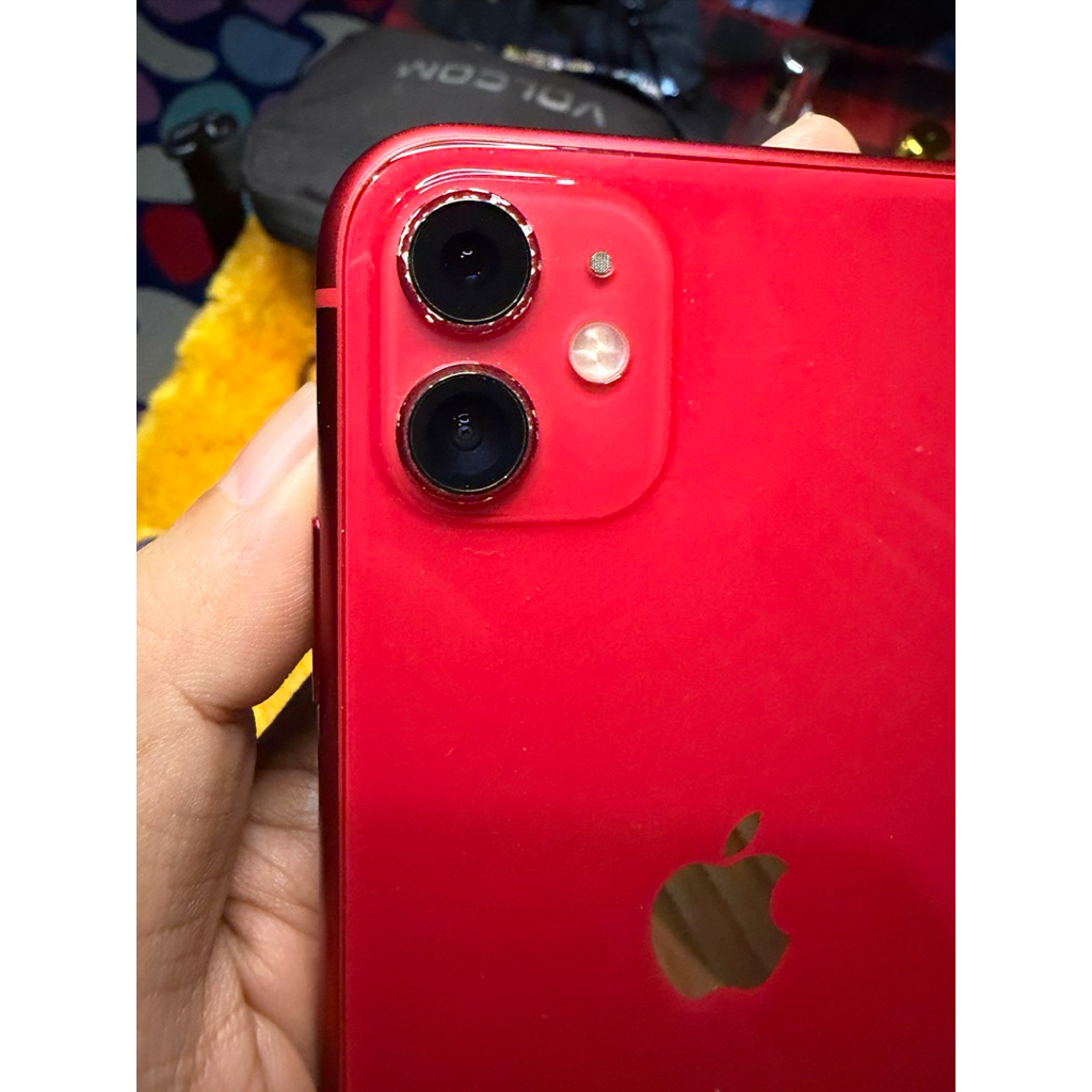Jual ip 11 128gb warna merah bekas resmi | Shopee Indonesia