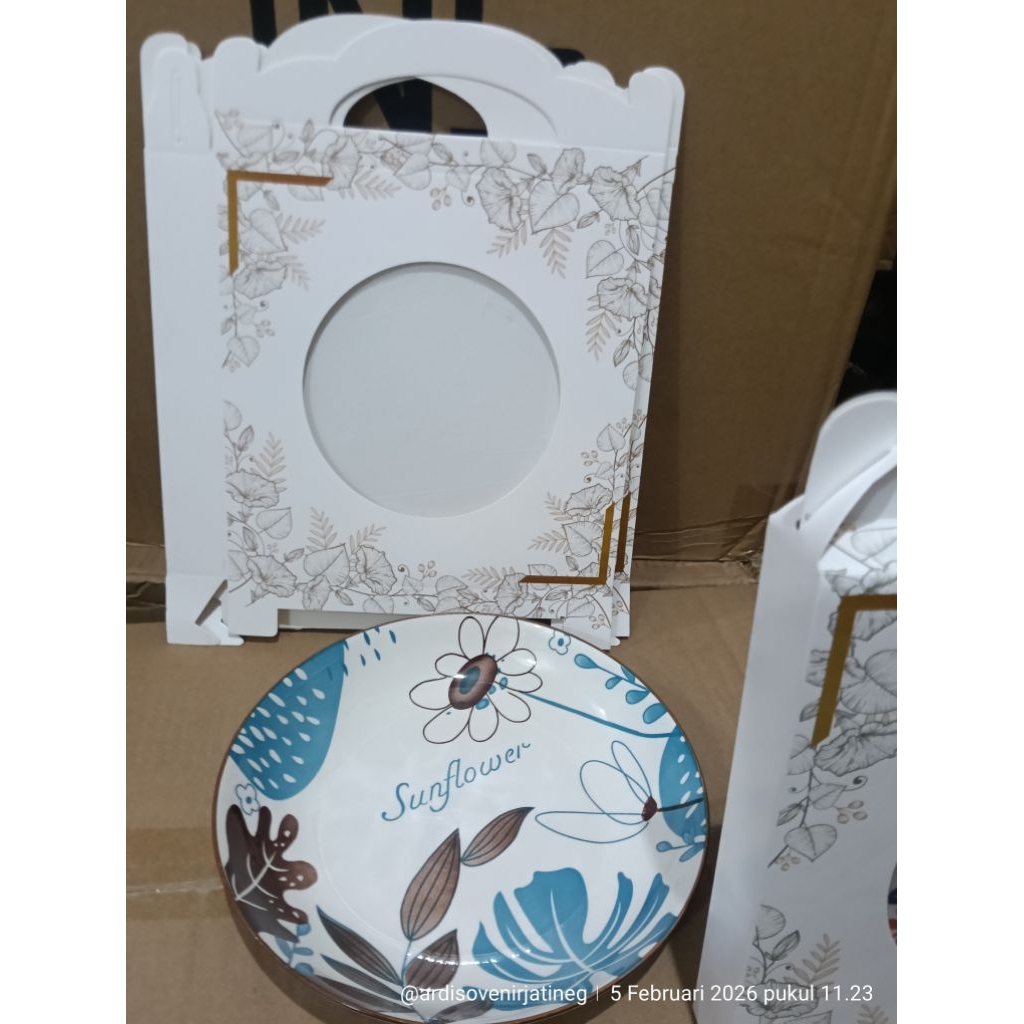 Jual BOX PIRING PORSELEN 8 INCH/ DIAMETER 20 | Shopee Indonesia