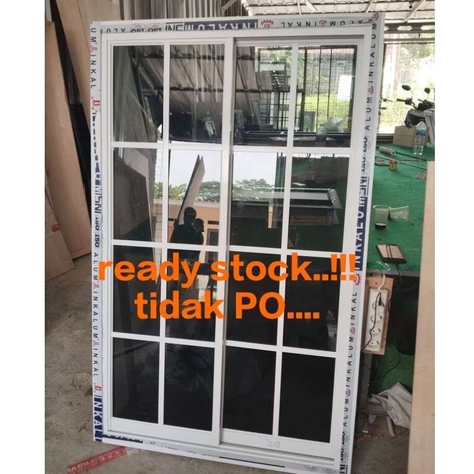 jendela sleding aluminium ornamen lebar100 x tinggi 160cm 3inci lengkap ,,kaca 5mm pengiriman seleuruh wilayah Indonesia