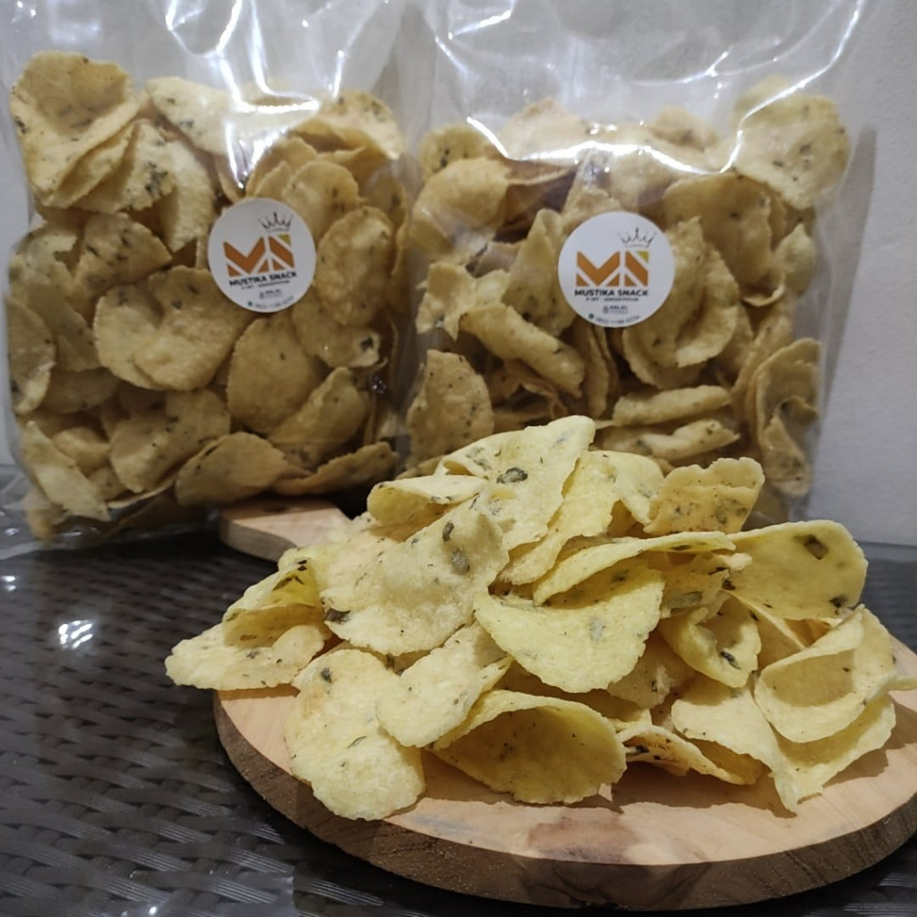 Jual 500gr Comring Singkong Original Kecimpring Daun Bawang Renyah ...