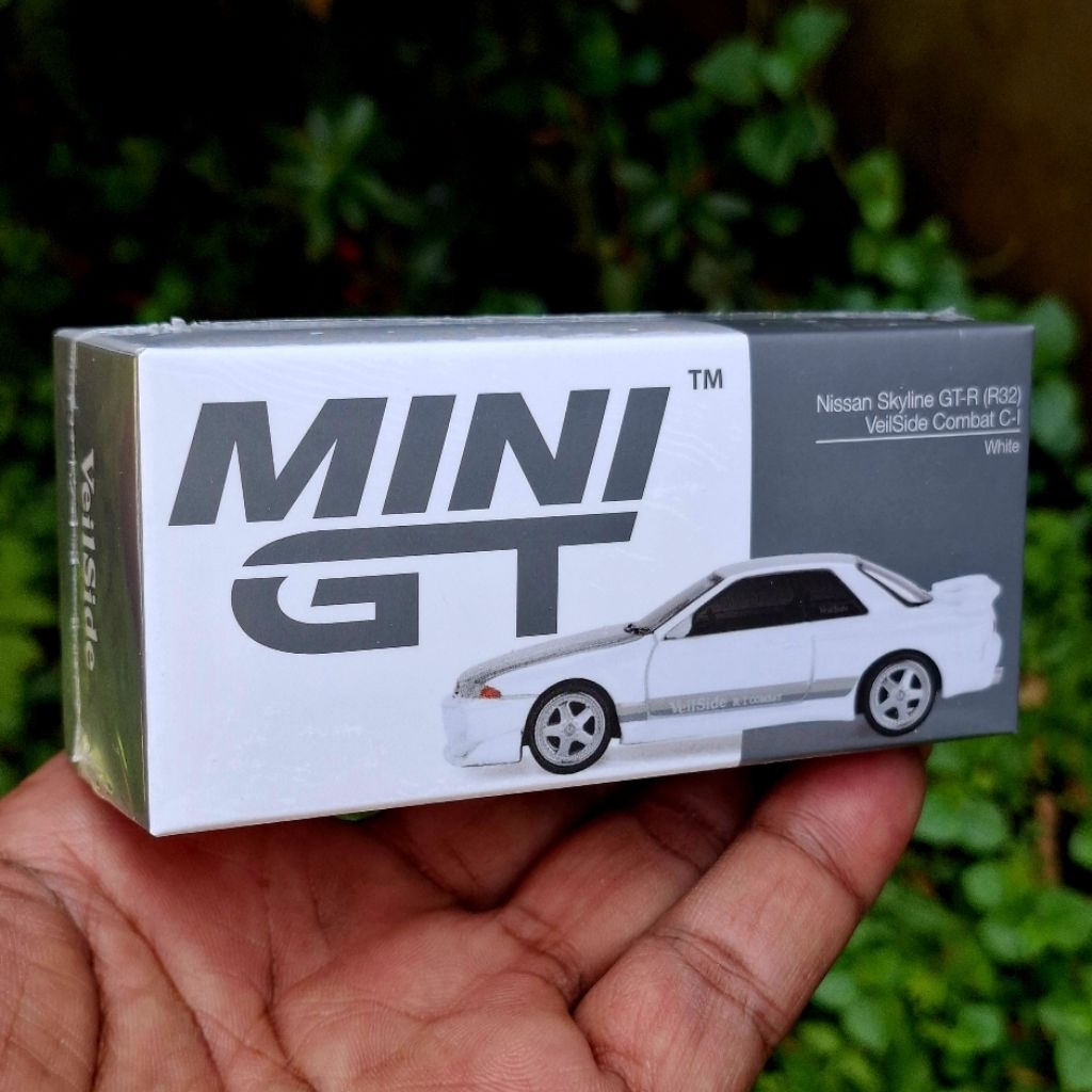 Jual Mini GT Nissan Skyline GT-R R32 VeilSide Combat C-I White | Shopee ...