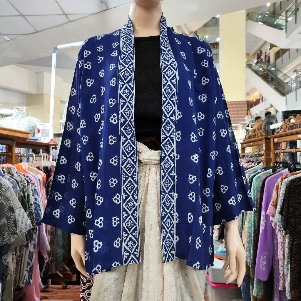 Outer Batik Paris – Anggun, Adem & Elegan