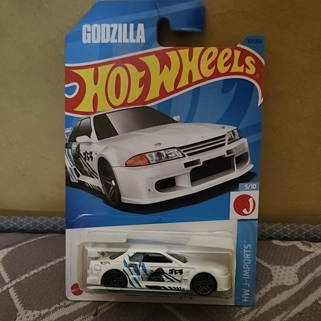 Jual Hotwheels R32 GODZILLA | Shopee Indonesia