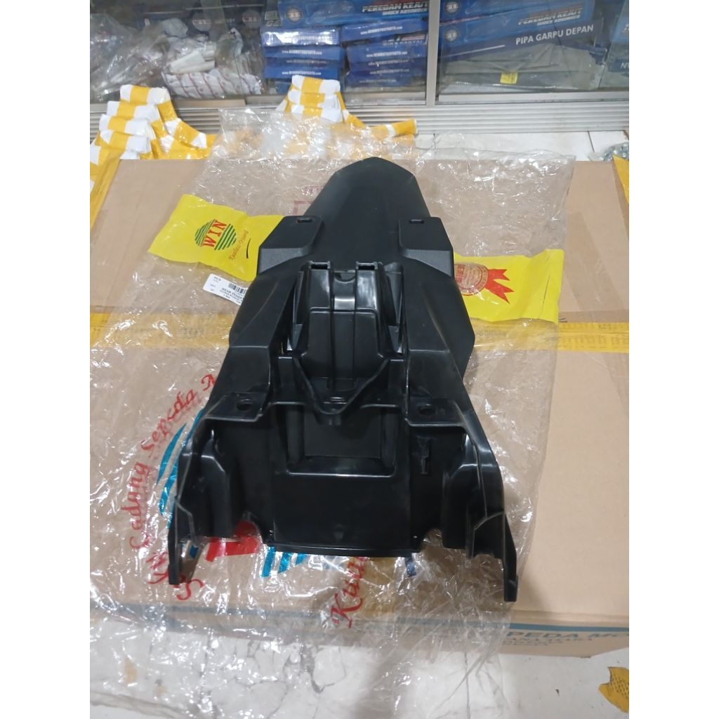 Jual rear fender pcx 150 2018 2019 2020/spakbor belakang pcx 150 18/win ...