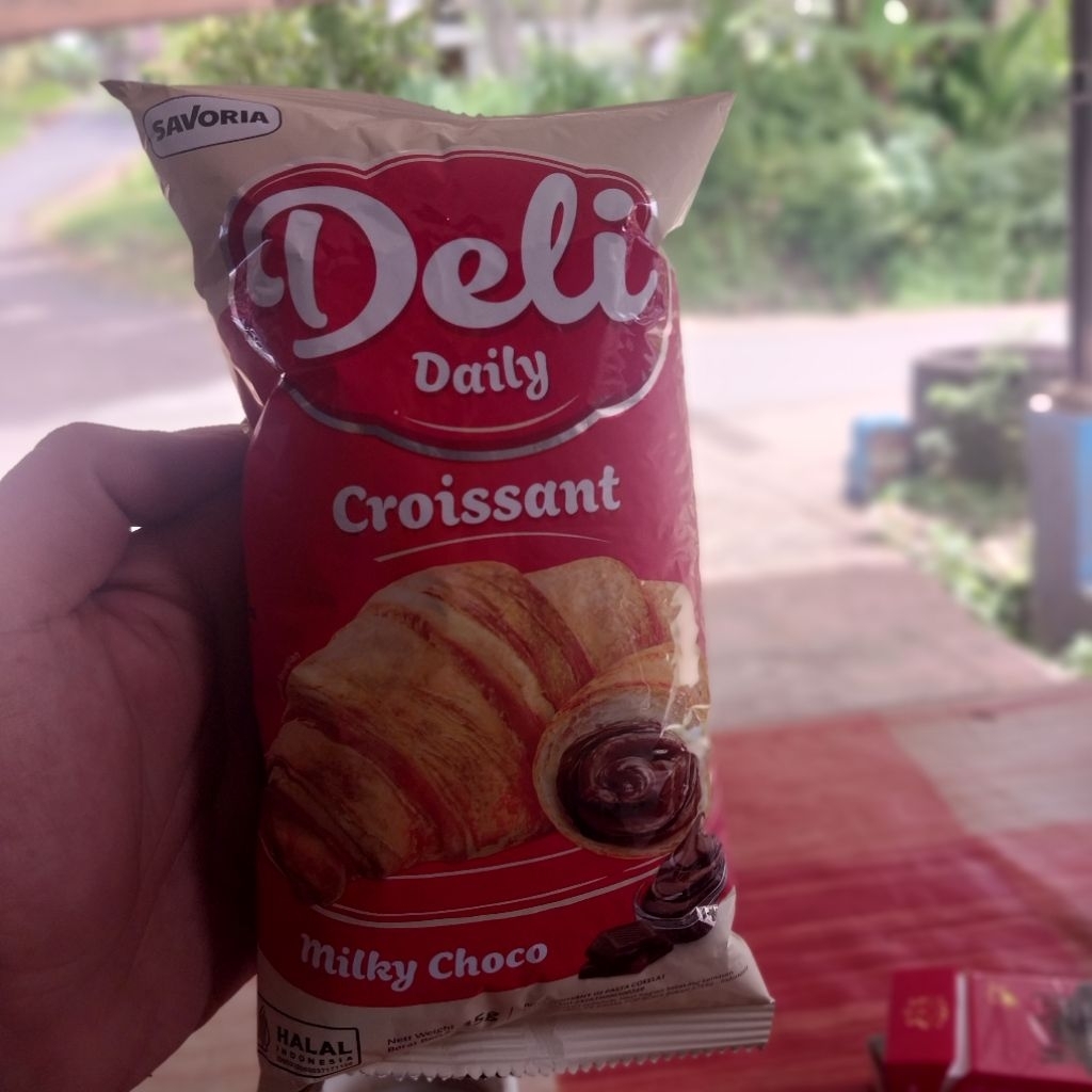 Jual deli daily croissant 45g | Shopee Indonesia