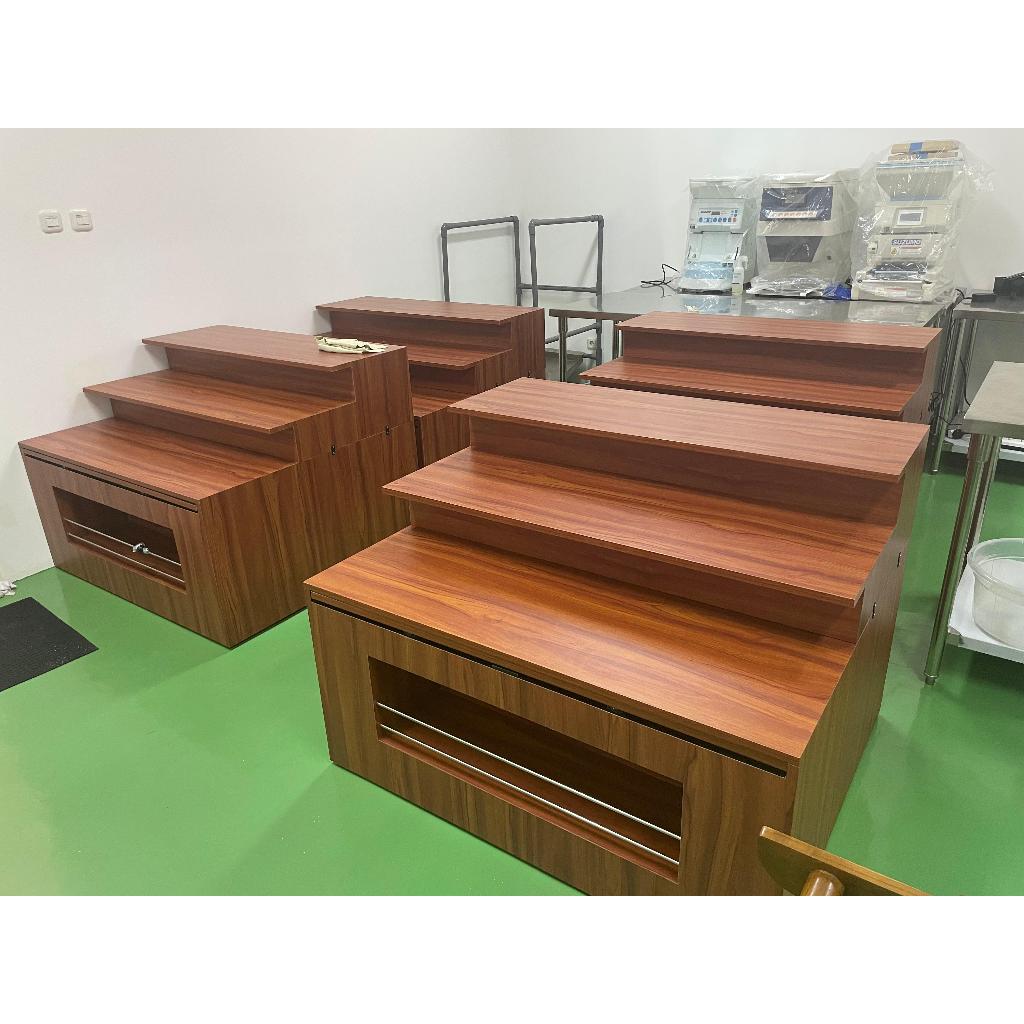 Jual Meja Display Tingkat Rak Display Tingkat Multiplek HPL | Shopee ...