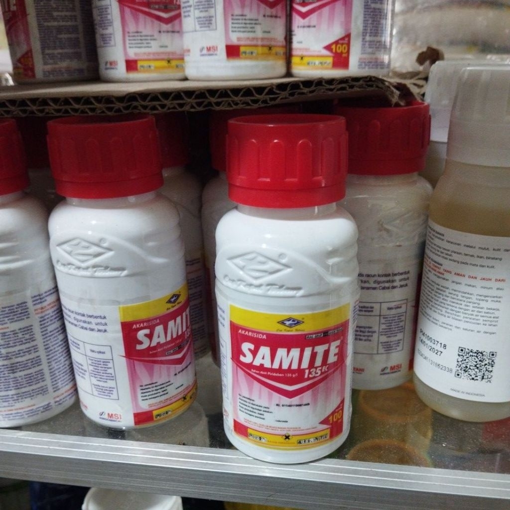 Jual Samite 100 ml adalah akarisida/insektisida berbentuk pekatan (EC ...