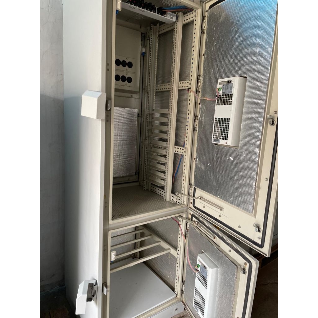 Jual Rack Server Outdoor AC 42U Air Conditioner / Rack Outdoor 42U ...