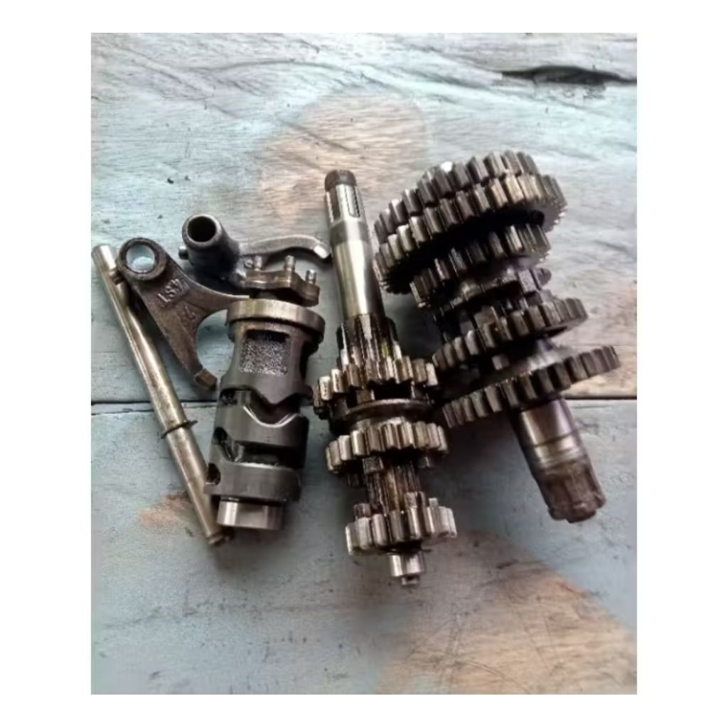 Jual Gear rasio gigi transmisi gearbok vega lama - crypton - jupiter ...