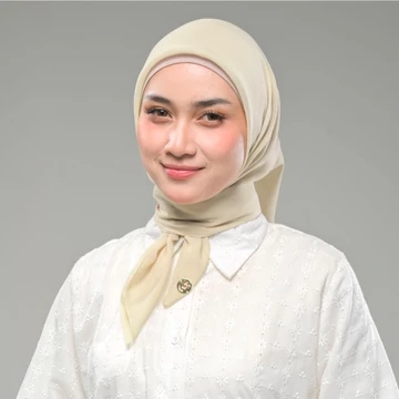 Hijaberies Paris Legend (Hijab Segi Empat 110x110 Cm)
