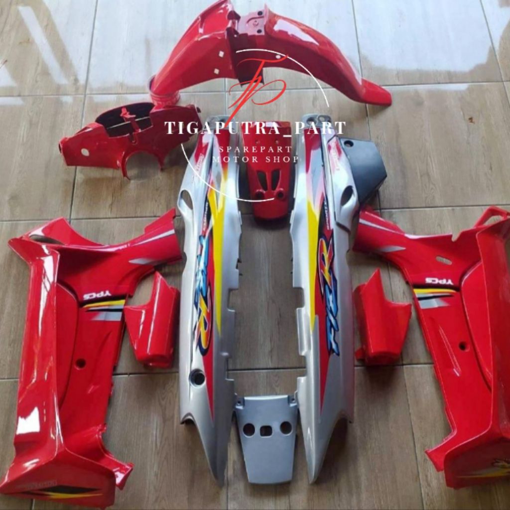 Jual cover fullset body halus Yamaha FIZ R merah silver.yamaha fiz r ...