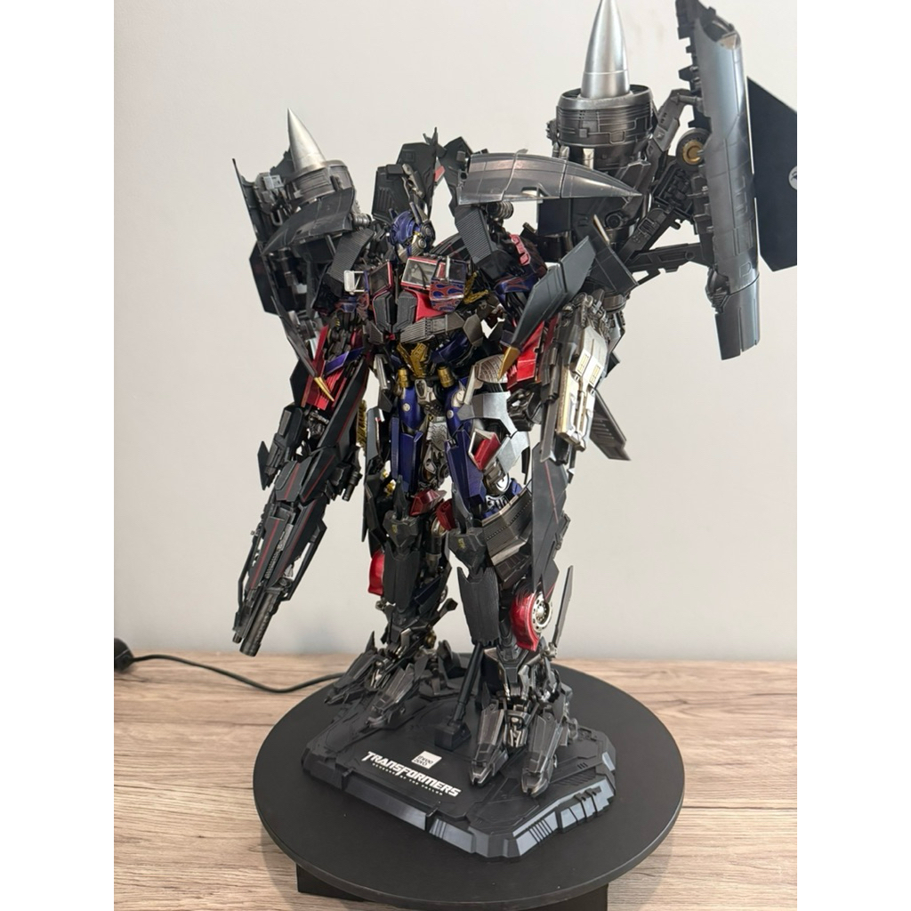 Jual threezero Transformers Optimus prime ROTF dan JetFire ROTF set ...