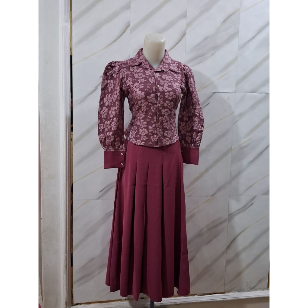 Jual One Set Rok Blouse Vintage Floral atasan jaguar | Shopee Indonesia