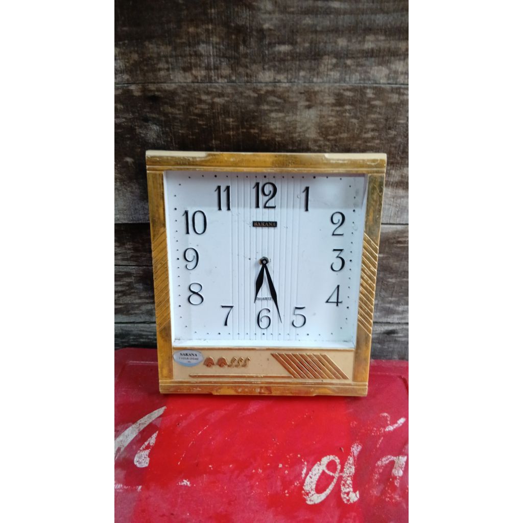 Jual Jam dinding 75rb jadul antik kuno lawas vintage display | Shopee ...