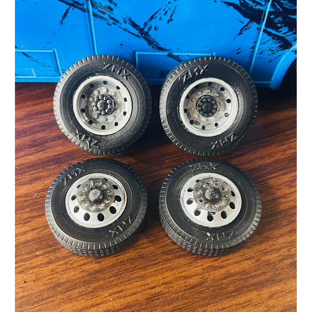 Jual Ban Karet Miniatur Bus RKC ( satu set depan belakang ) | Shopee ...