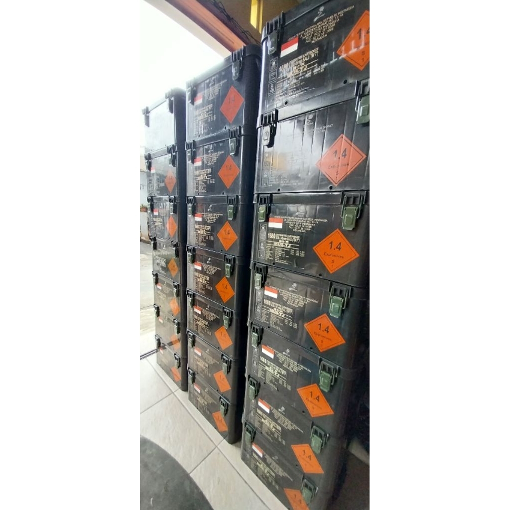 Jual Toolbox extra kuat Kotak Perkakas Ex Munisi Pindad Tahan Beban ...