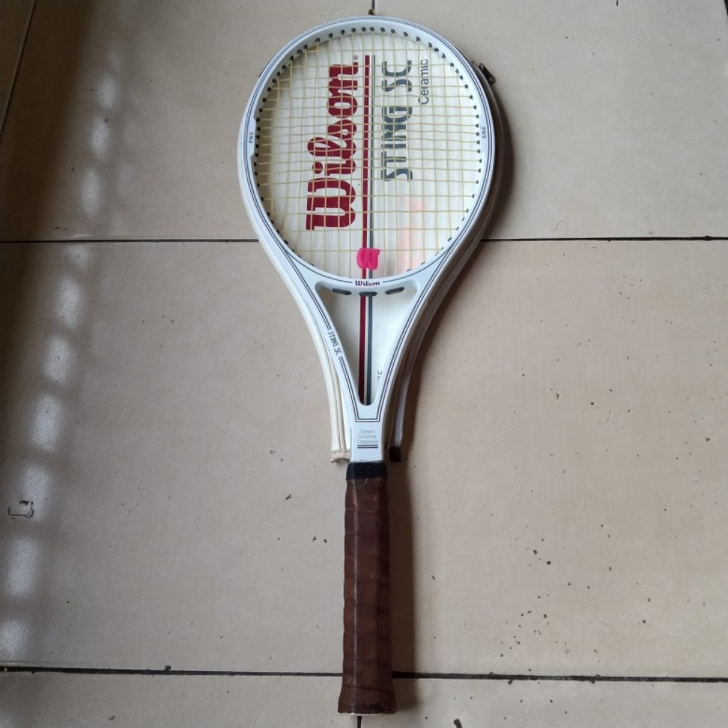 RAQUETTE TENNIS WILSON STING COMP MANCHE 4 4 1/2
