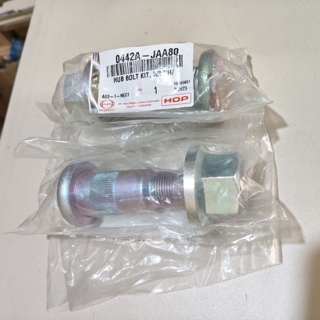Jual BAUT RODA BELAKANG HINO 500 0442A-JAA80 ASLI HOP | Shopee Indonesia