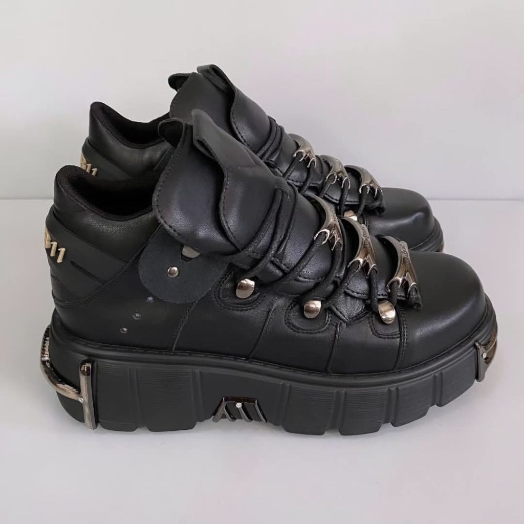 Jual Sepatu New Rock Boots China | Shopee Indonesia