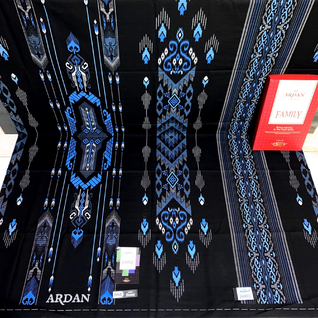 Sarung Ardan Family Brilliant Batik Gold dan Silver Hitam terbaru | Product by Ketjubung
