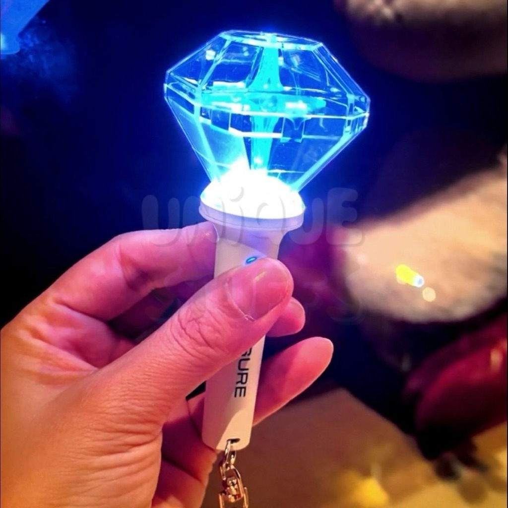 Jual READY TREASURE Mini Lightstick Ver 2 Keychain Teulight Teume ...