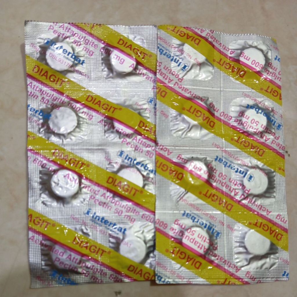 Jual multivitamin kesehatan diagit 50mg isi 10 per strip | Shopee Indonesia