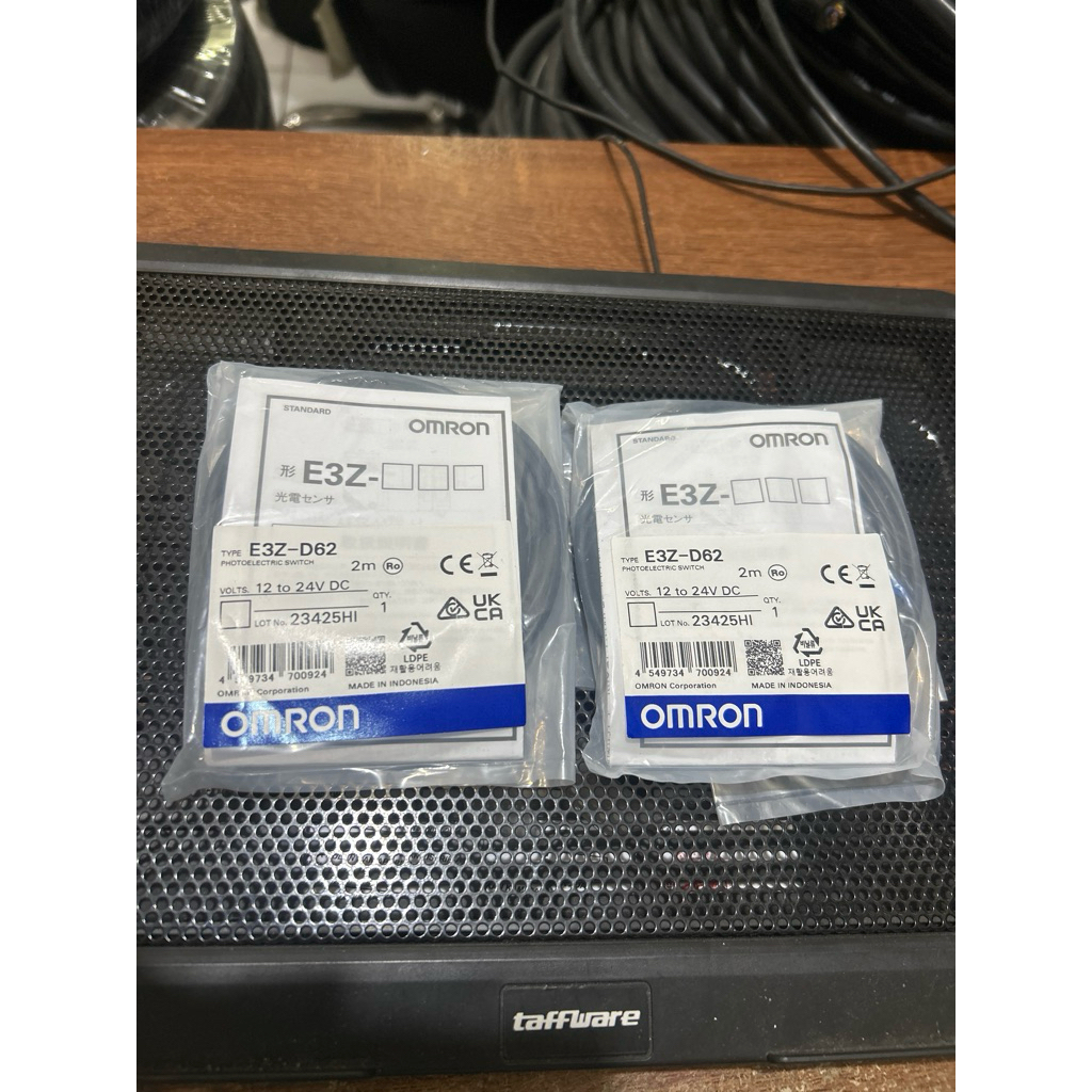 Jual PHOTOELECTRIC SWITCH E3Z-D62 OMRON ORIGINAL | Shopee Indonesia