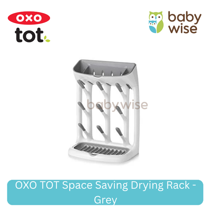 Rak pengering botol susu OXO TOT Space Saving warna abu-abu di atas meja dapur