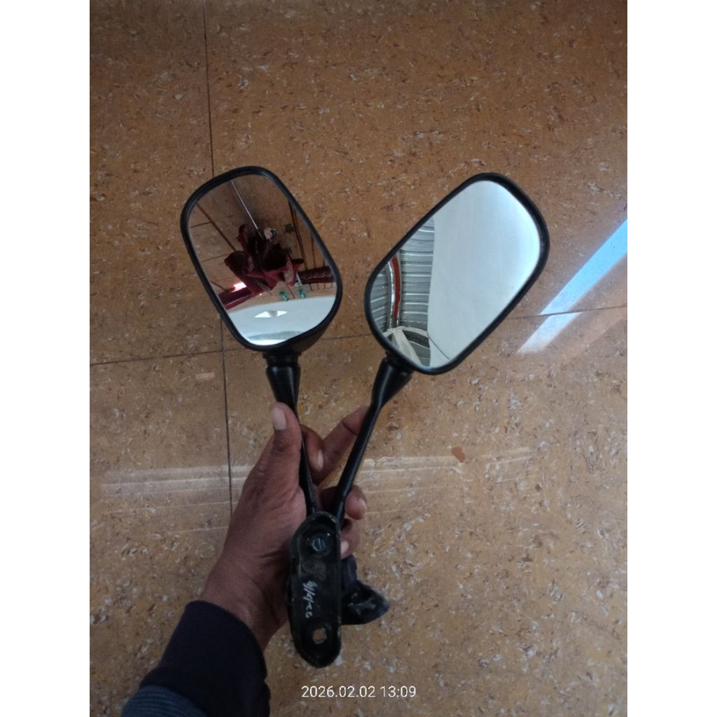 Jual Spion Yamaha R15 V2 2014-2017 Generasi Pertama ORI BEKAS SECOND ...