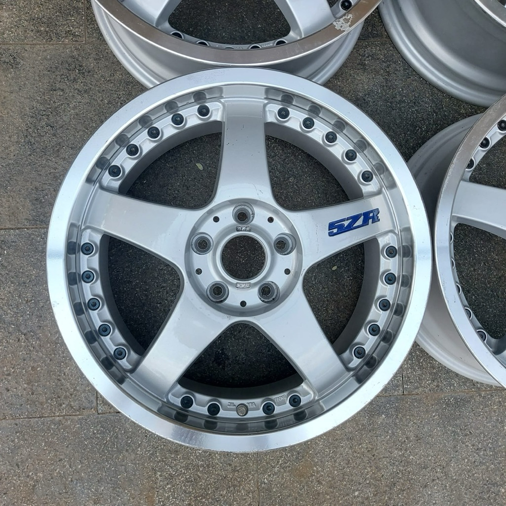 Jual Velg Original 5 Zigen 5ZR Ring 17. New old stock. Original 5 Zigen ...