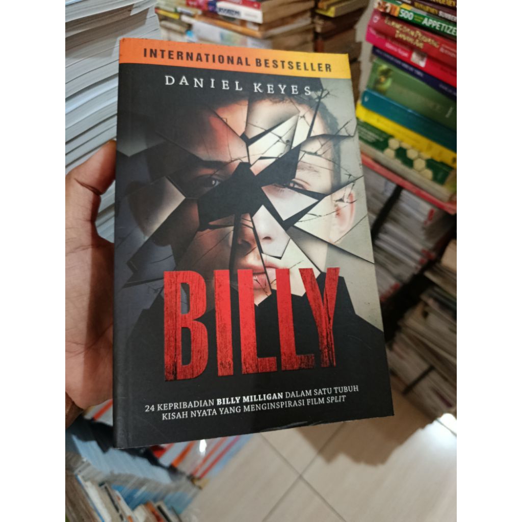 Jual biluku novel misteri 24 wajah Billy Daniel keyes bekas original ...