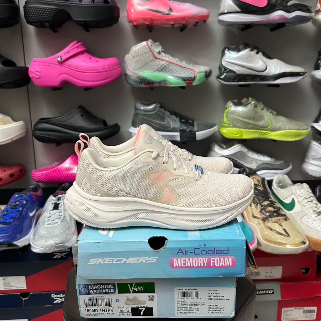 Jual SKECHERS CLOUD SMOOTH WAVE RUNNING FOR WOMENS ORIGINAL BNIB ...