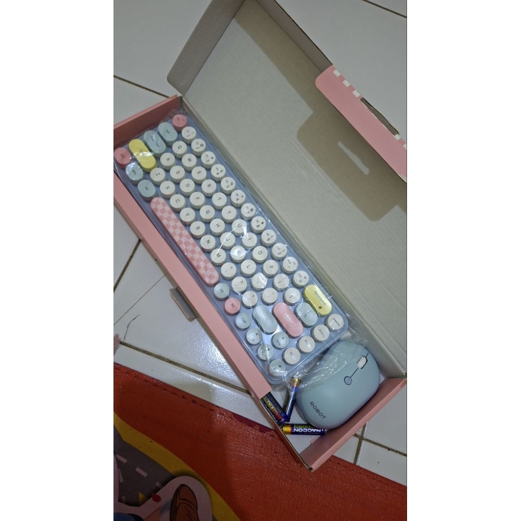 Jual KEYBOARD LUCU MERK ROBOT | Shopee Indonesia
