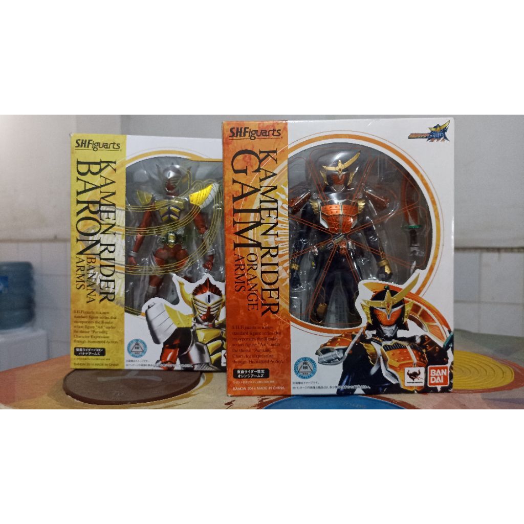 Jual SHF Kamen Rider Gaim set, Gaim dan Baron Original Bandai | Shopee ...