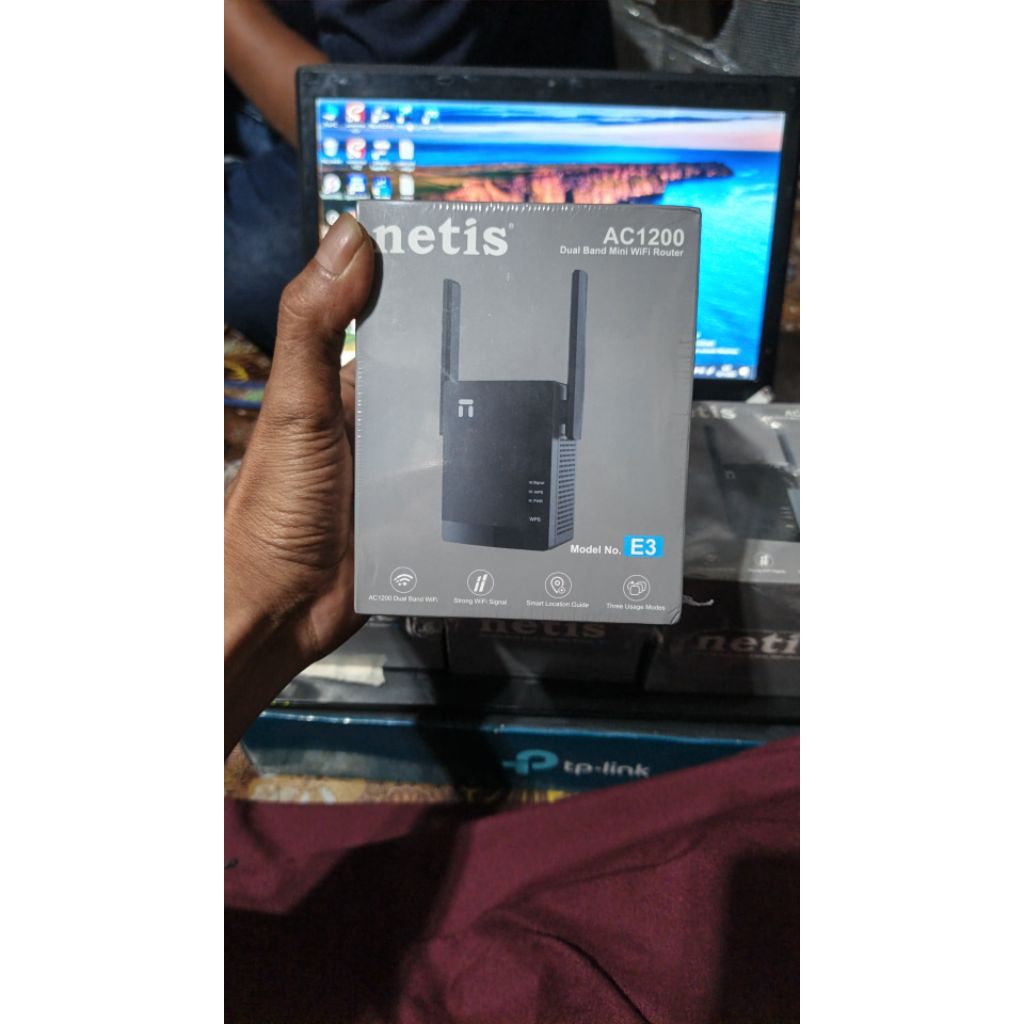 Jual NETIS DUAL BAND MINI WIFI ROUTER AC1200 REPEATER. ROUTER. AP 2,4 ...