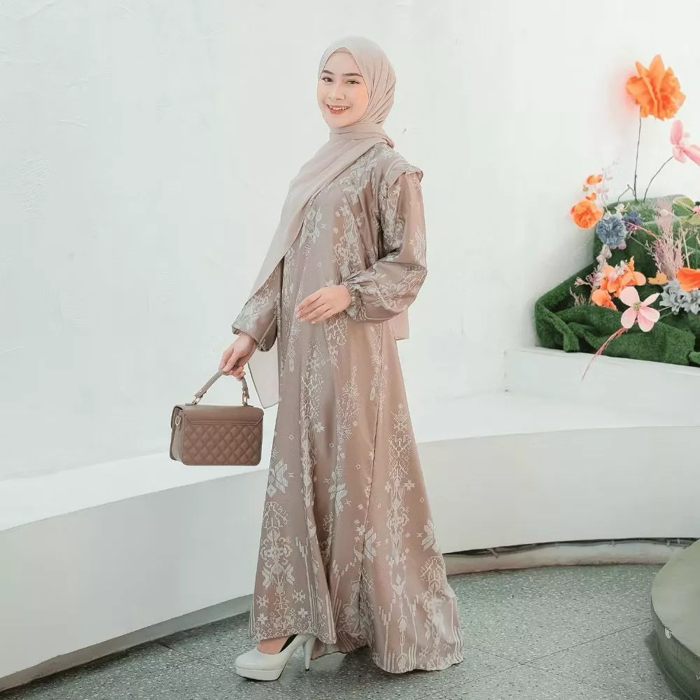 Detail Lengan Balon dan Resleting Depan Gamis Thalia