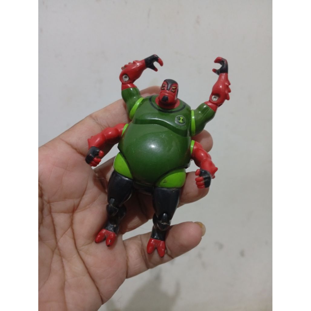 Jual figure Ben 10 alien force gorvan original | Shopee Indonesia