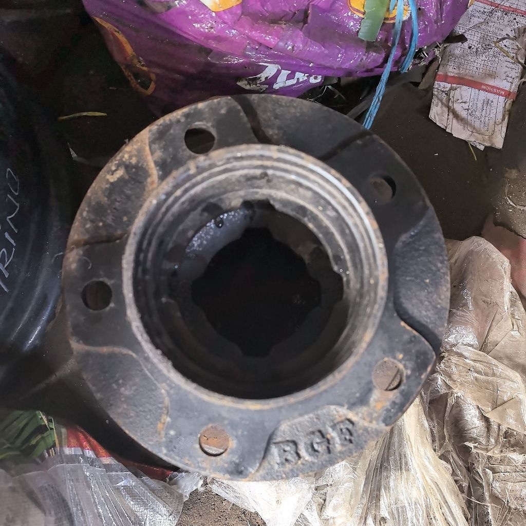 Jual Nap Roda belakang Toyota Dyna Hino Dutro 130 | Shopee Indonesia