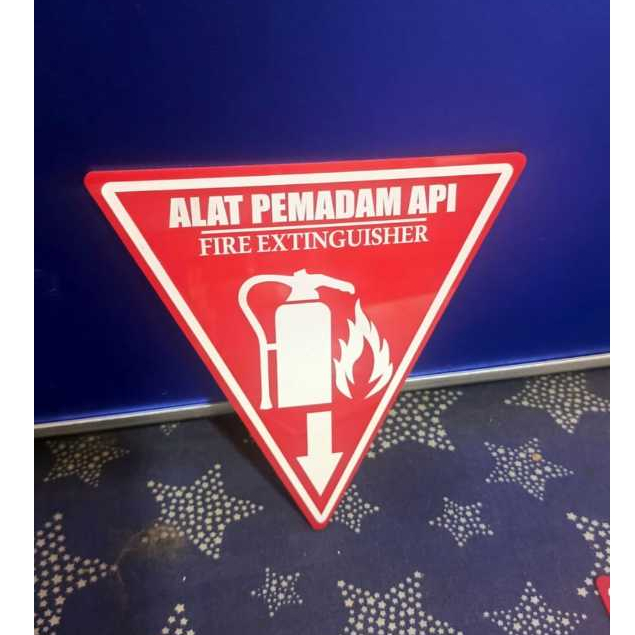 Jual Rambu Akrilik Segitiga APAR/ Rambu Alat Pemadam Api | Shopee Indonesia