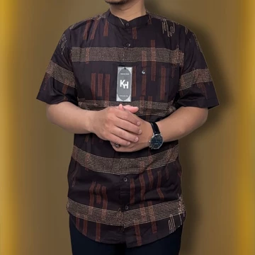 Kemeja KH Lengan Pendek Pria Dewasa Motif Grafis Slimfit Kerah Sanghai